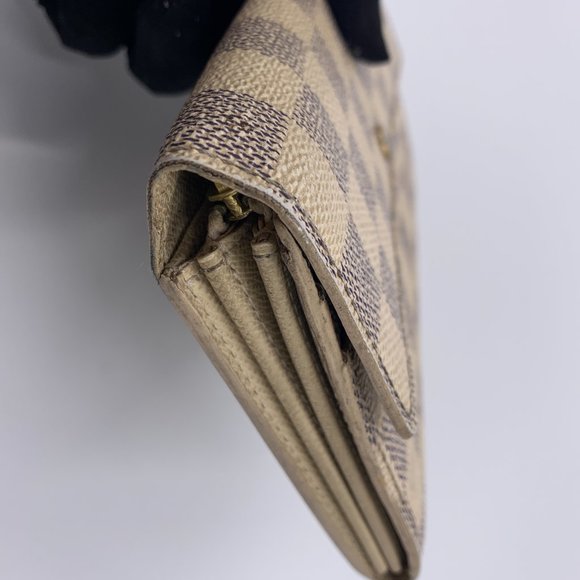 Authentic Louis Vuitton DA White Long Wallet - Picture 9 of 15